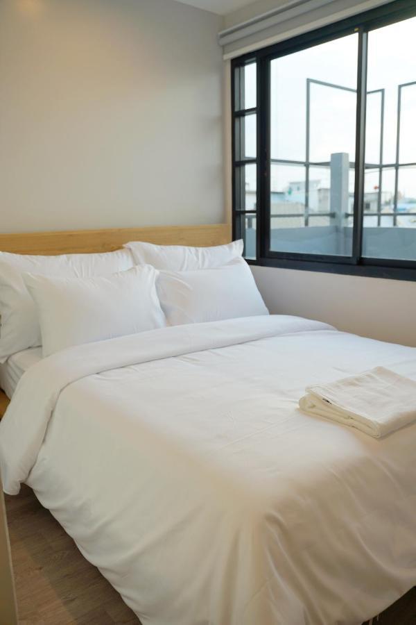 Yakthai Poshtel Bangkok Zewnętrze zdjęcie