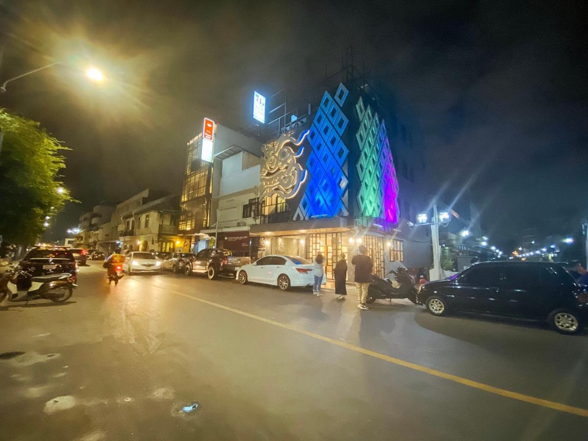 Yakthai Poshtel Bangkok Zewnętrze zdjęcie